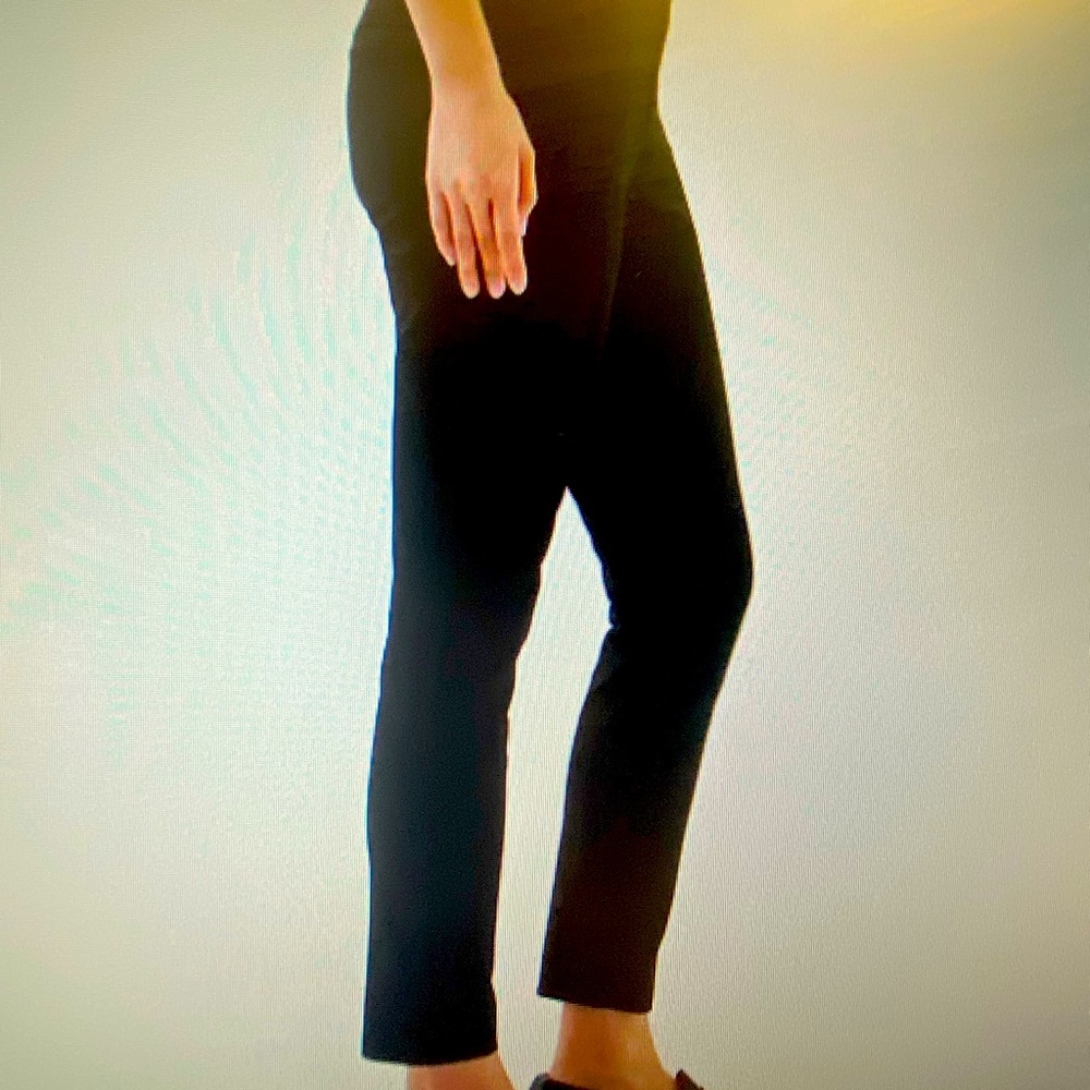 GAP Skinny Ankle Pants in BiStretch Size 10P Black.  Brand new with tags.